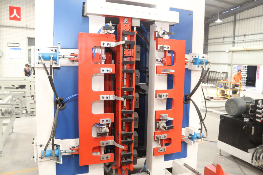 Hwashi Fabrikası IBC Şebeke, IBC Kafes Çerçeve Üretim hattı, IBC Kafes Çerçeve Kilitleme Makinesi