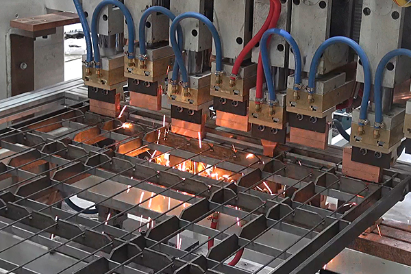 Elektrik Kontrol Sistemi Soğutma Sistemi ve PLC İşletim Kontrol Sistemi ile Tel Ağı Kaynak kaynak makinesi 2