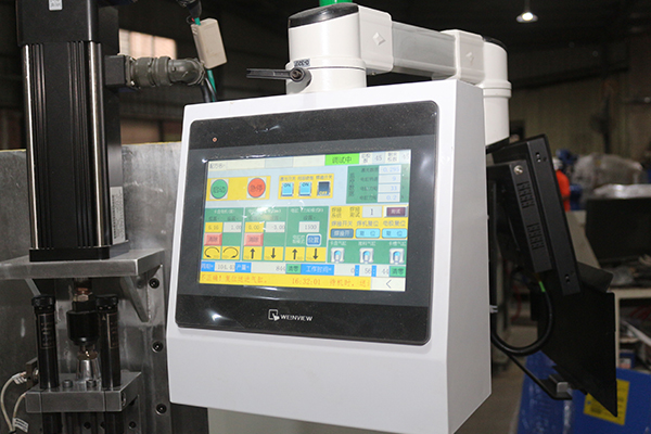 Elektrik Kontrol Sistemi Soğutma Sistemi ve PLC İşletim Kontrol Sistemi ile Tel Ağı Kaynak kaynak makinesi 1