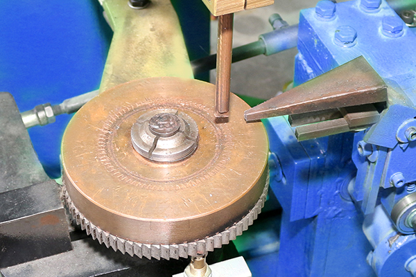 Hwashi Otomotiv Mandal Kaynak Ekipmanı Güvenli Araç Kilitleri için Güvenilir Kaynak 4